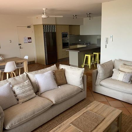 Aqua Promenade Beachfront Holiday Apartments 선라이즈 비치 외부 사진