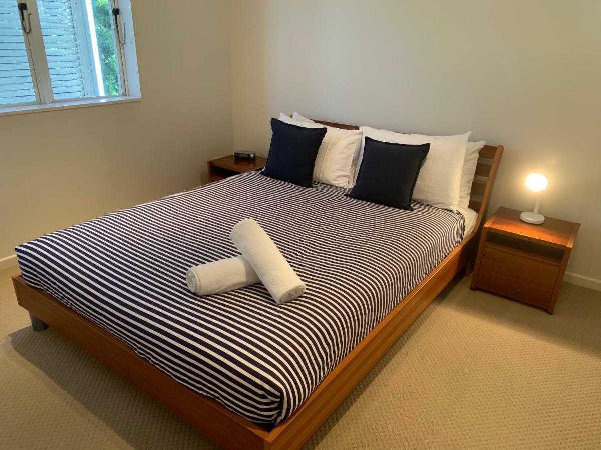 Aqua Promenade Beachfront Holiday Apartments 선라이즈 비치 외부 사진