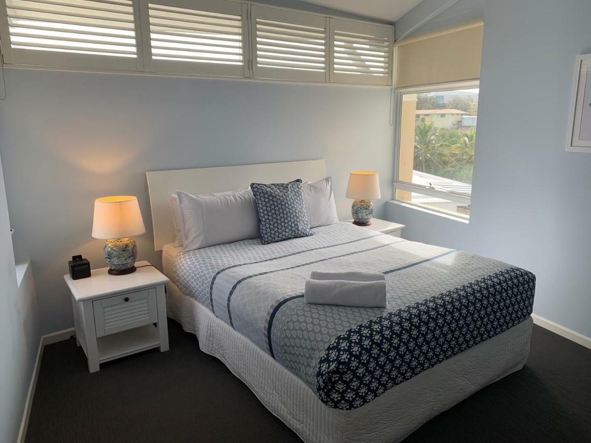 Aqua Promenade Beachfront Holiday Apartments 선라이즈 비치 외부 사진