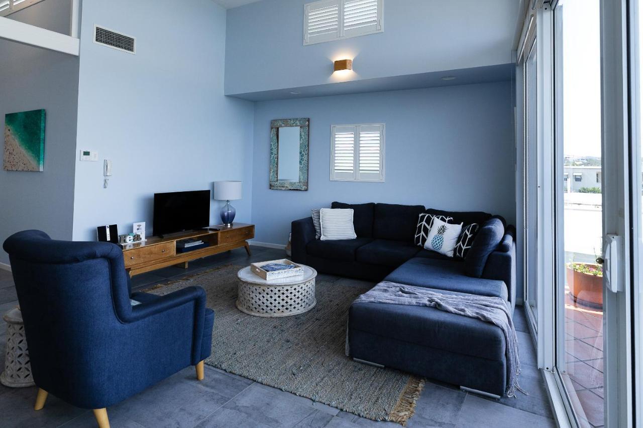 Aqua Promenade Beachfront Holiday Apartments 선라이즈 비치 외부 사진