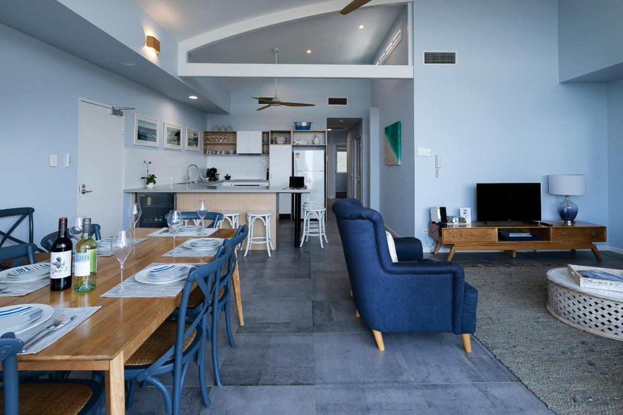 Aqua Promenade Beachfront Holiday Apartments 선라이즈 비치 외부 사진