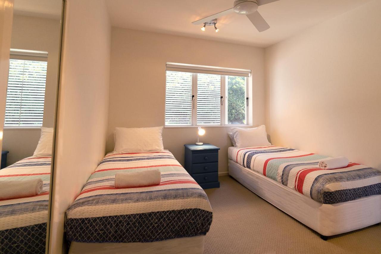 Aqua Promenade Beachfront Holiday Apartments 선라이즈 비치 외부 사진
